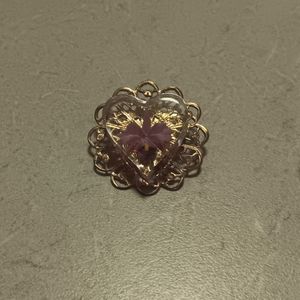 Vintage gold tone heart brooch or pin